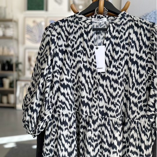 Floor dress b/w, XL