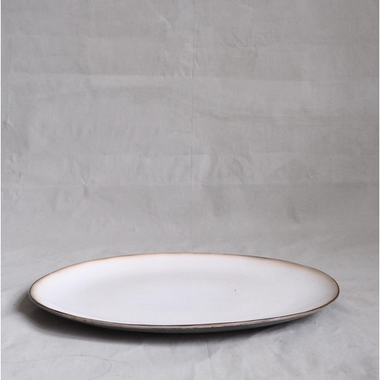 Bitz Dish, cream